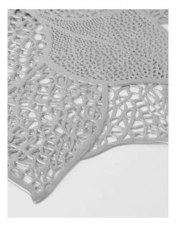 New 🔥 Heritage Poinsettia Placemat Set Of 4 - Silver 🧨 -Savor Home Store 830031040 2 720x928